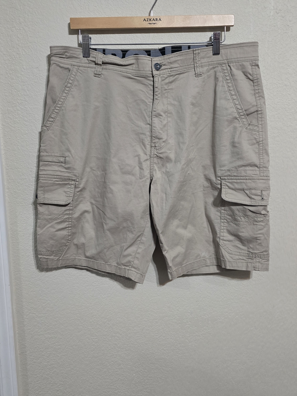 Men's Tan Cargo Shorts with Utility Pockets